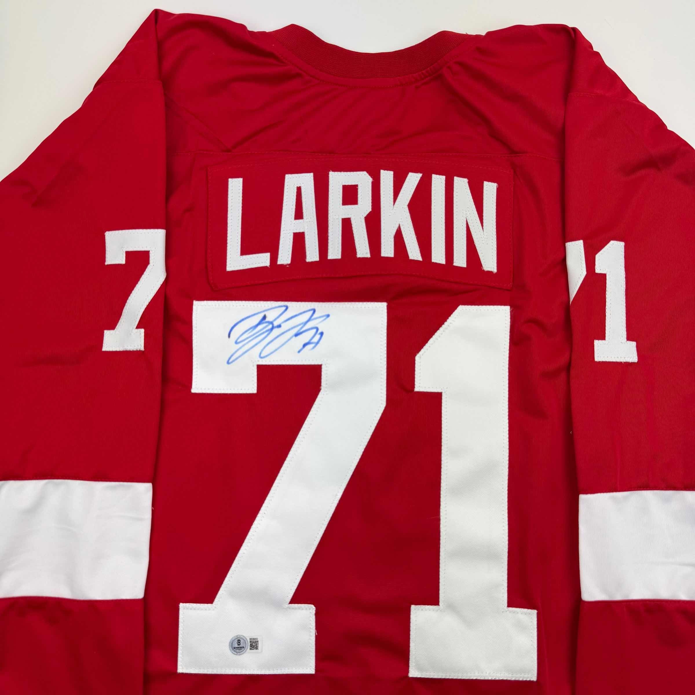 autographed-signed-dylan-larkin-detroit-red-hockey-jersey-beckett-bas-coa