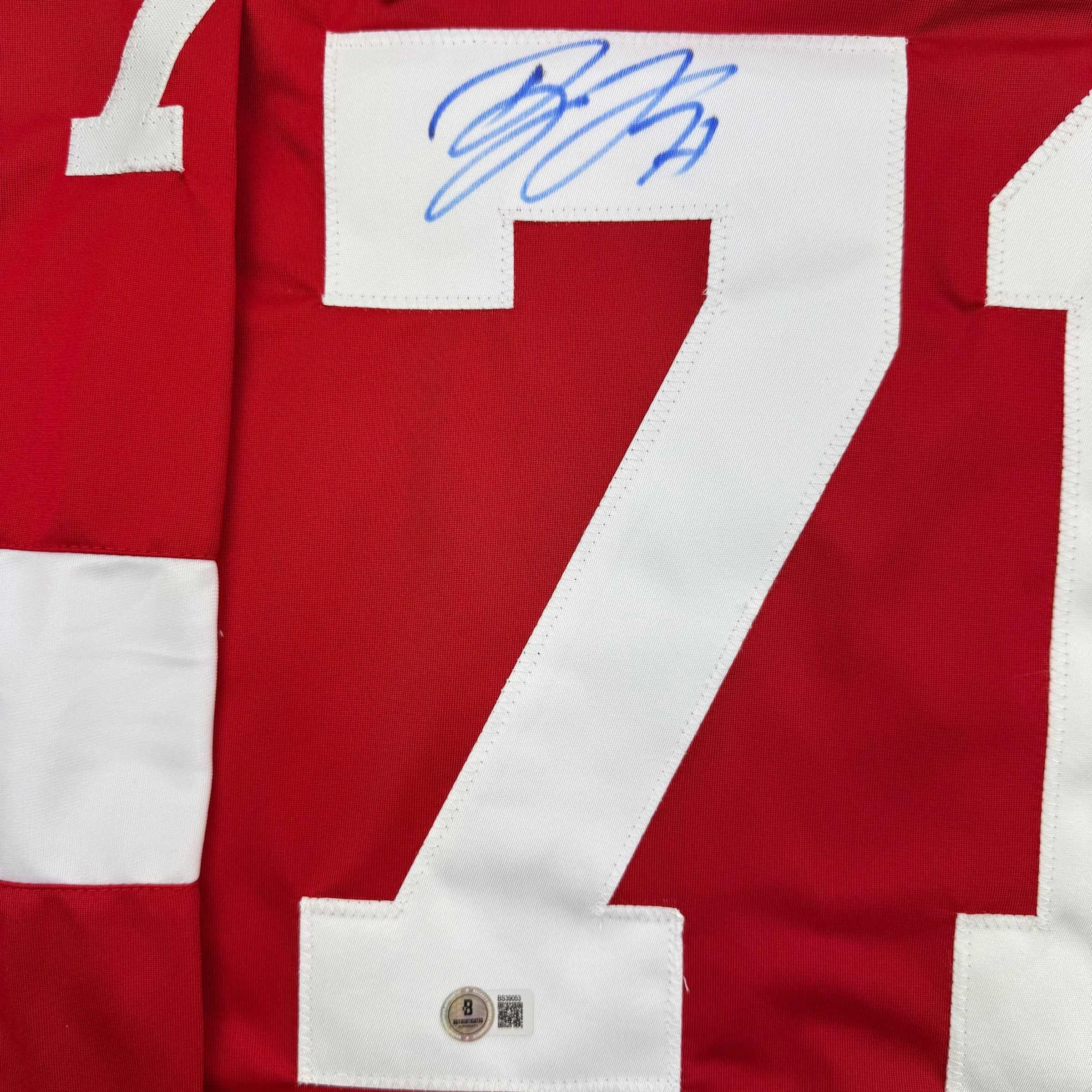 autographed-signed-dylan-larkin-detroit-red-hockey-jersey-beckett-bas-coa