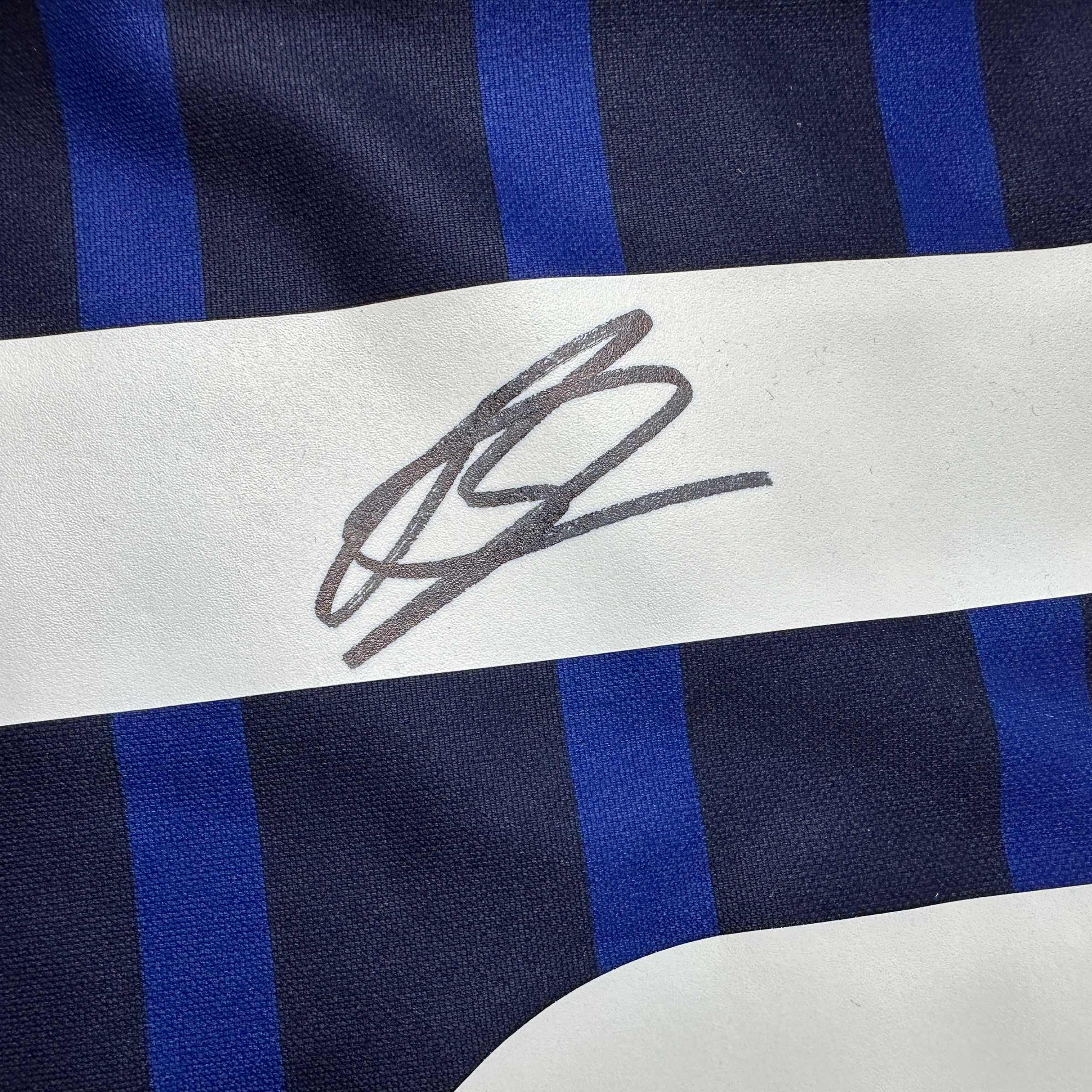 autographed-signed-karim-benzema-france-french-national-team-blue-soccer-jersey-beckett-bas-coa