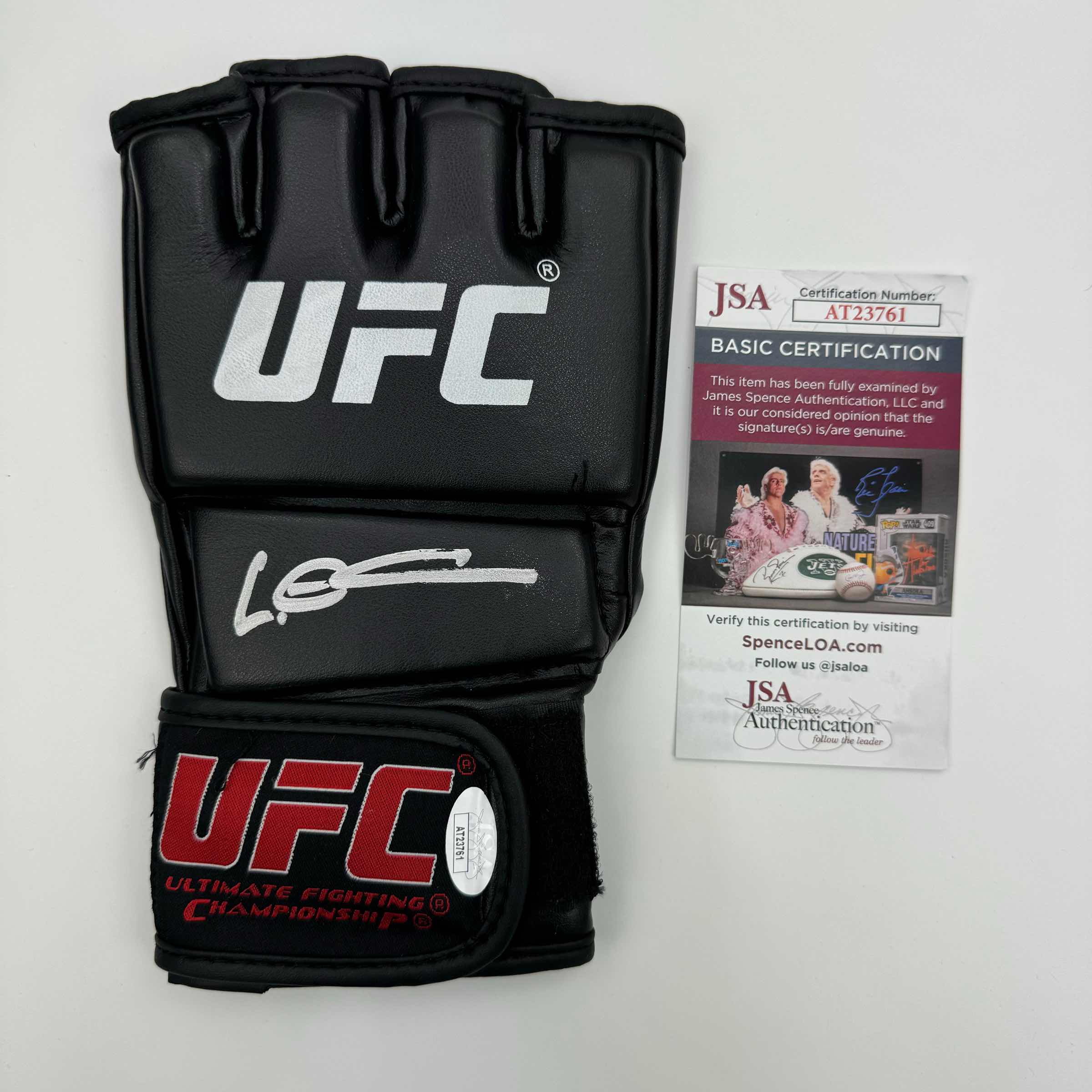 autographed-signed-leon-edwards-black-ufc-mma-glove-ultimate-fighting-jsa-coa