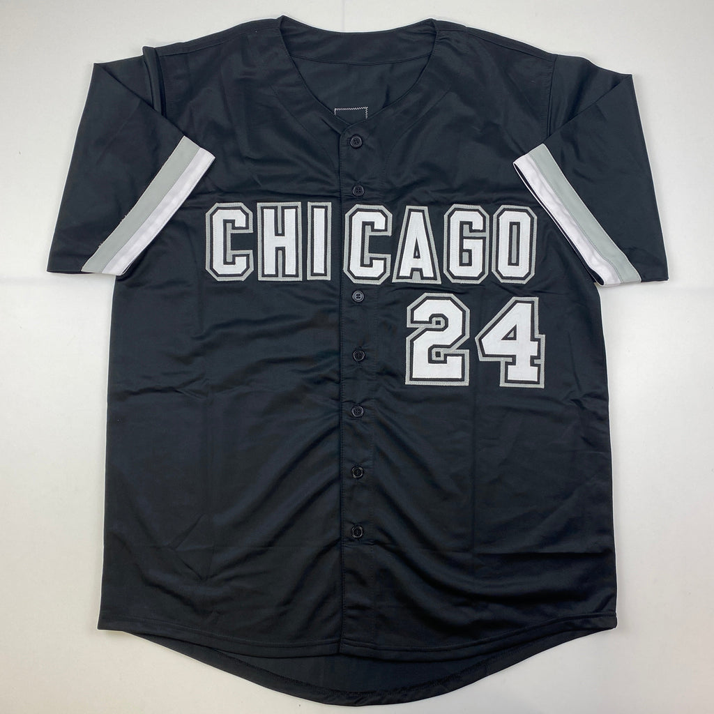 autographed-signed-yasmani-grandal-chicago-black-baseball-jersey-beckett-bas-coa