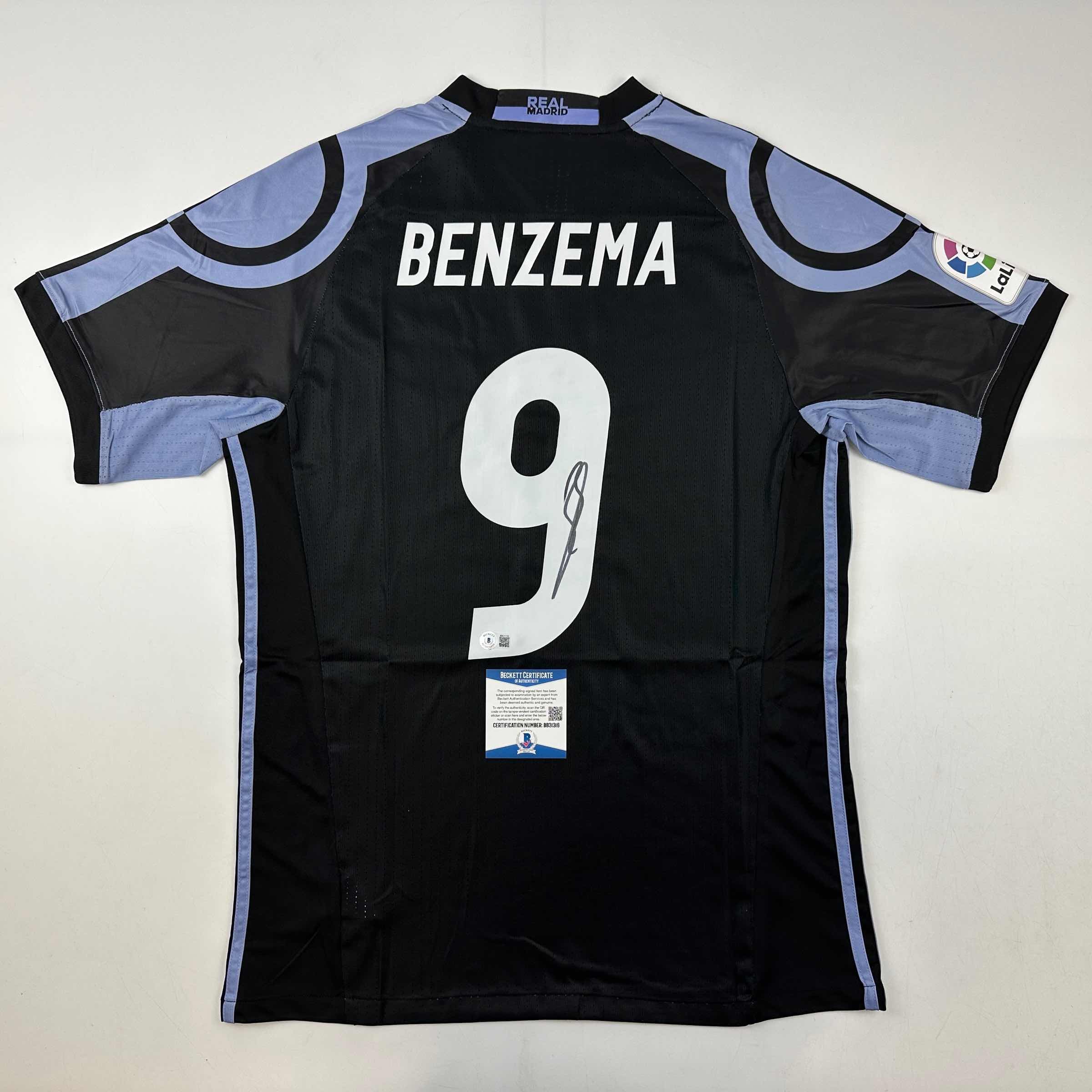 autographed-signed-karim-benzema-real-madrid-2016-17-black-soccer-jersey-beckett-bas-coa