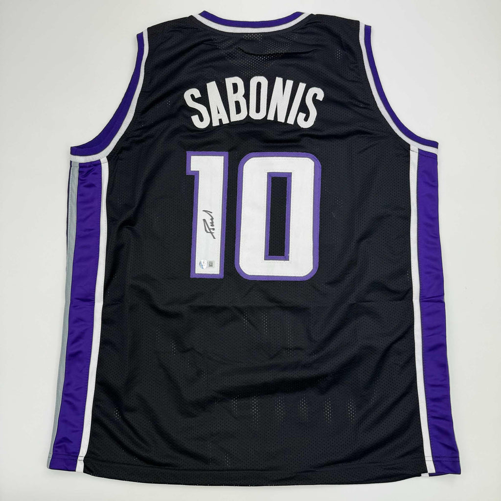 autographed-signed-domantas-sabonis-sacramento-black-basketball-jersey-beckett-bas-coa