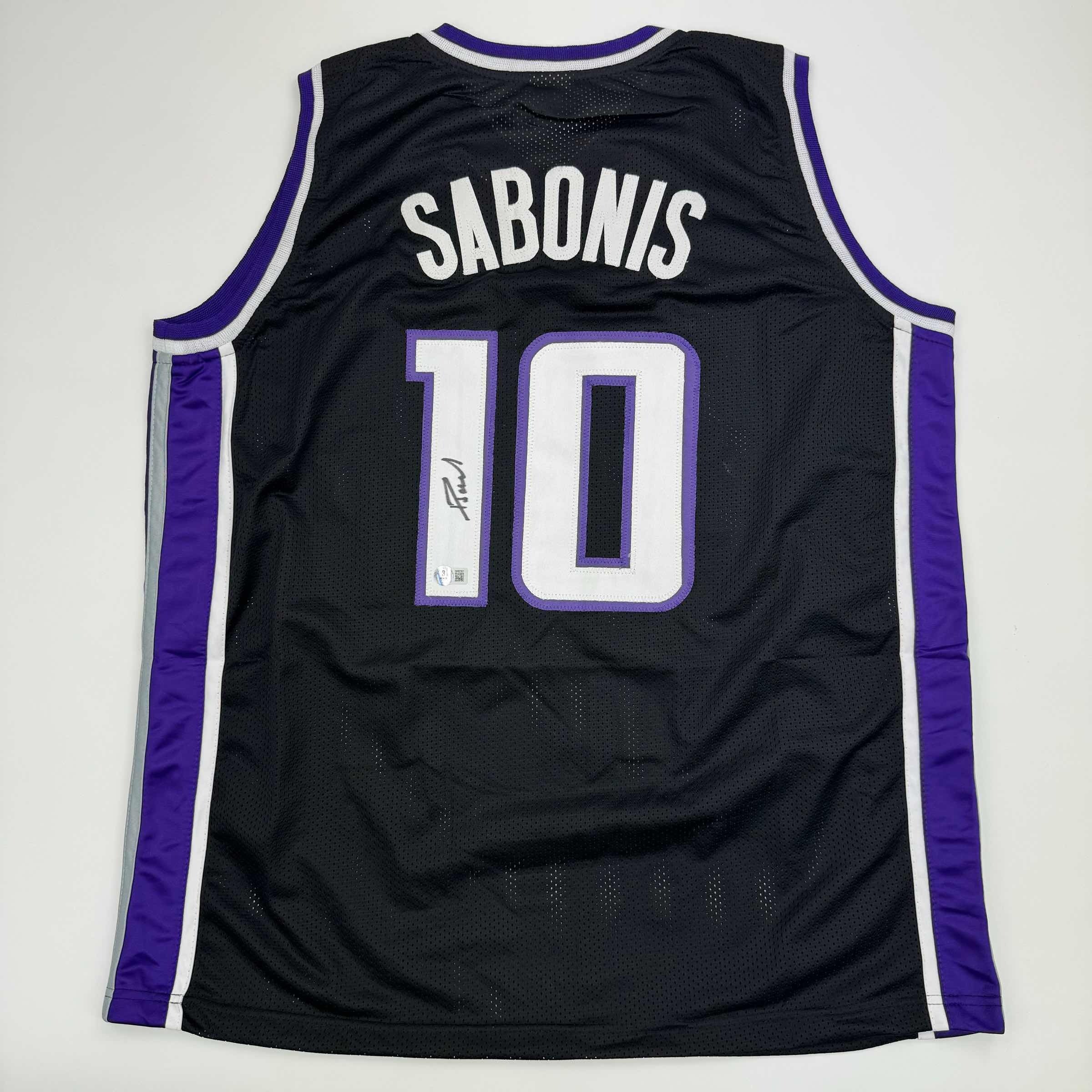autographed-signed-domantas-sabonis-sacramento-black-basketball-jersey-beckett-bas-coa