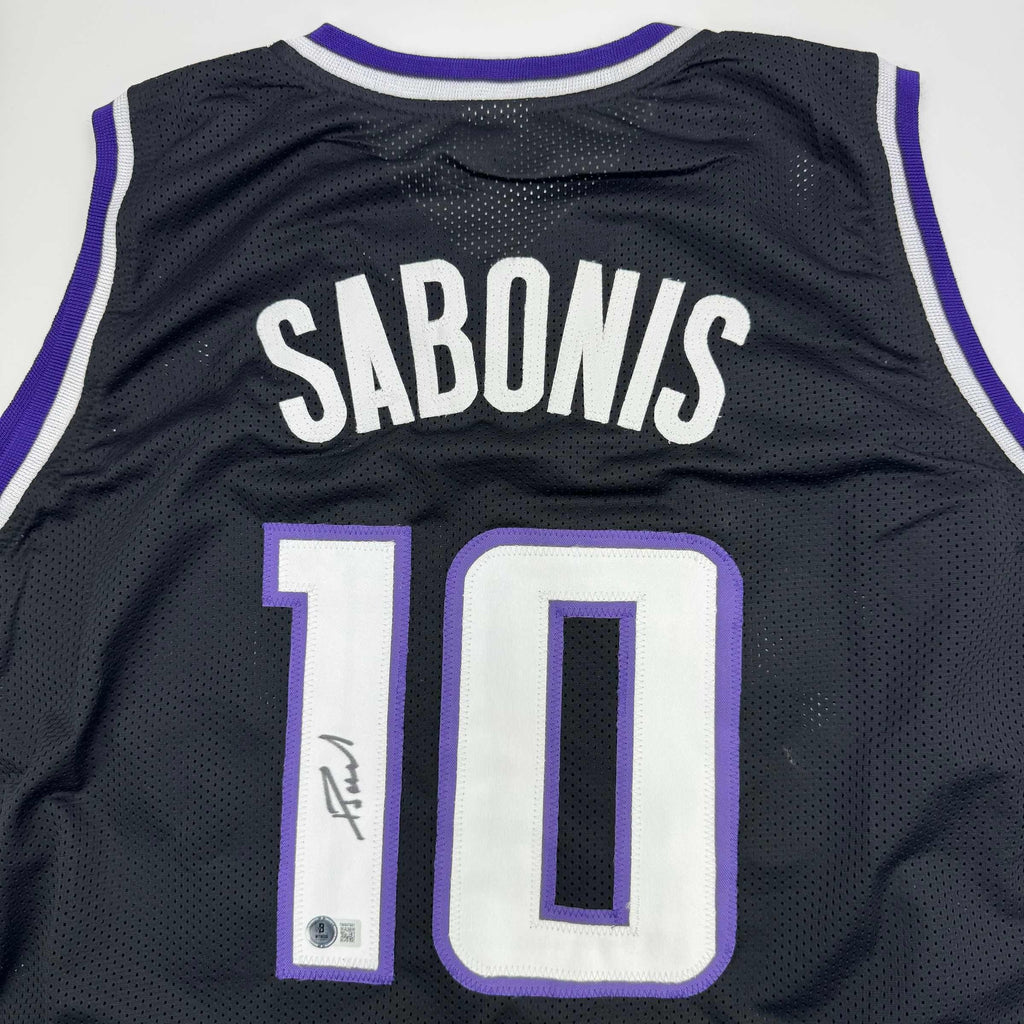 autographed-signed-domantas-sabonis-sacramento-black-basketball-jersey-beckett-bas-coa