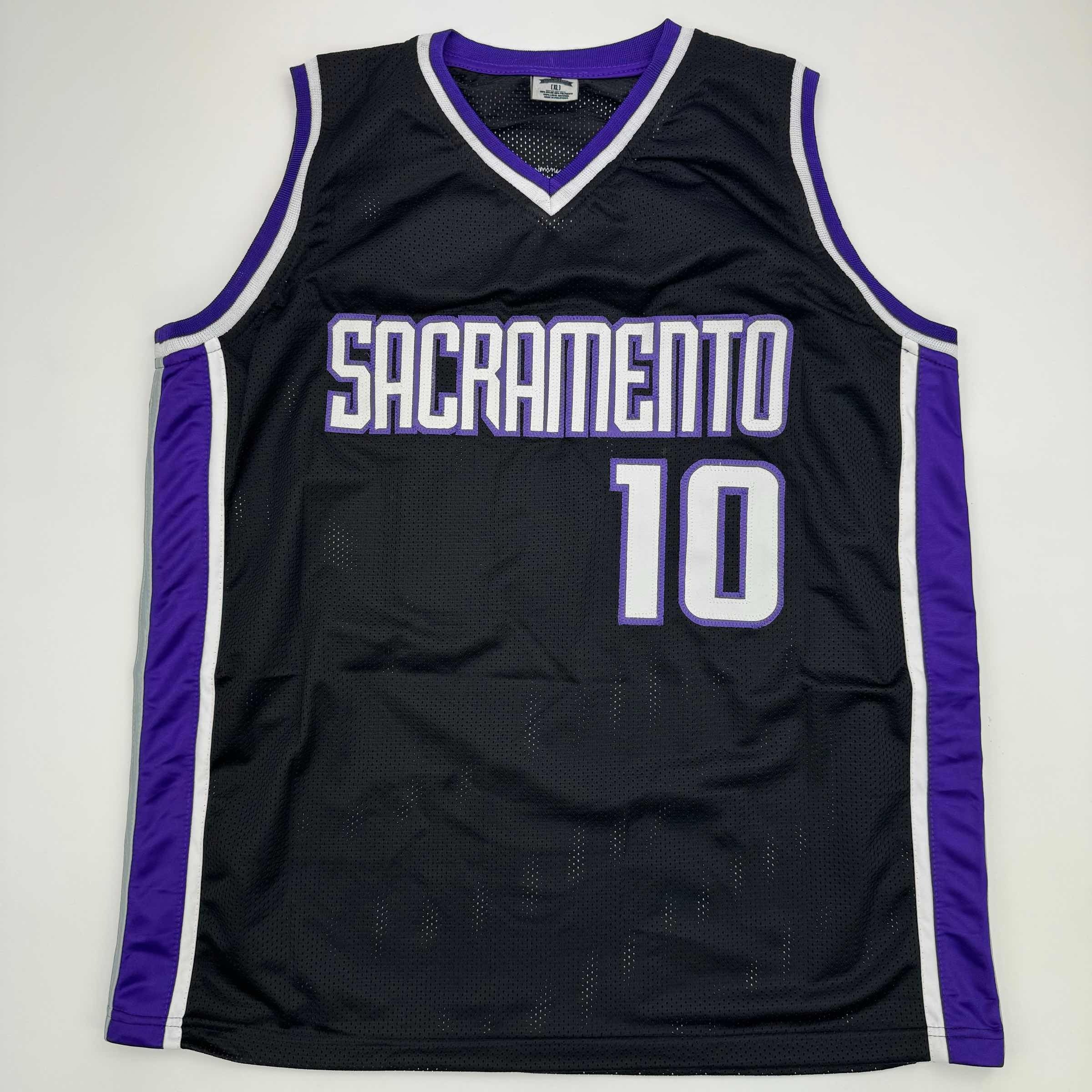 autographed-signed-domantas-sabonis-sacramento-black-basketball-jersey-beckett-bas-coa