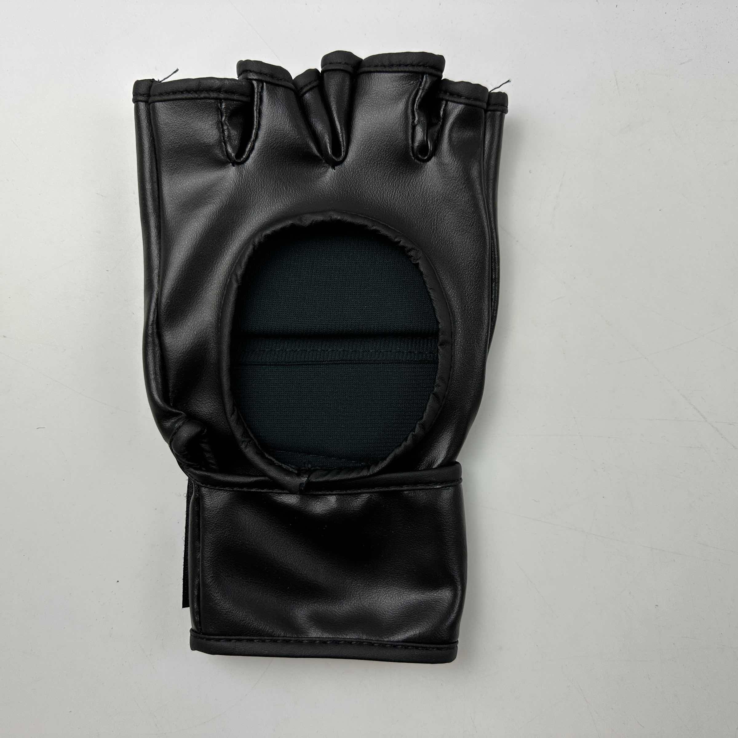 autographed-signed-israel-izzy-adesanya-black-ufc-mma-glove-ultimate-fighting-jsa-coa
