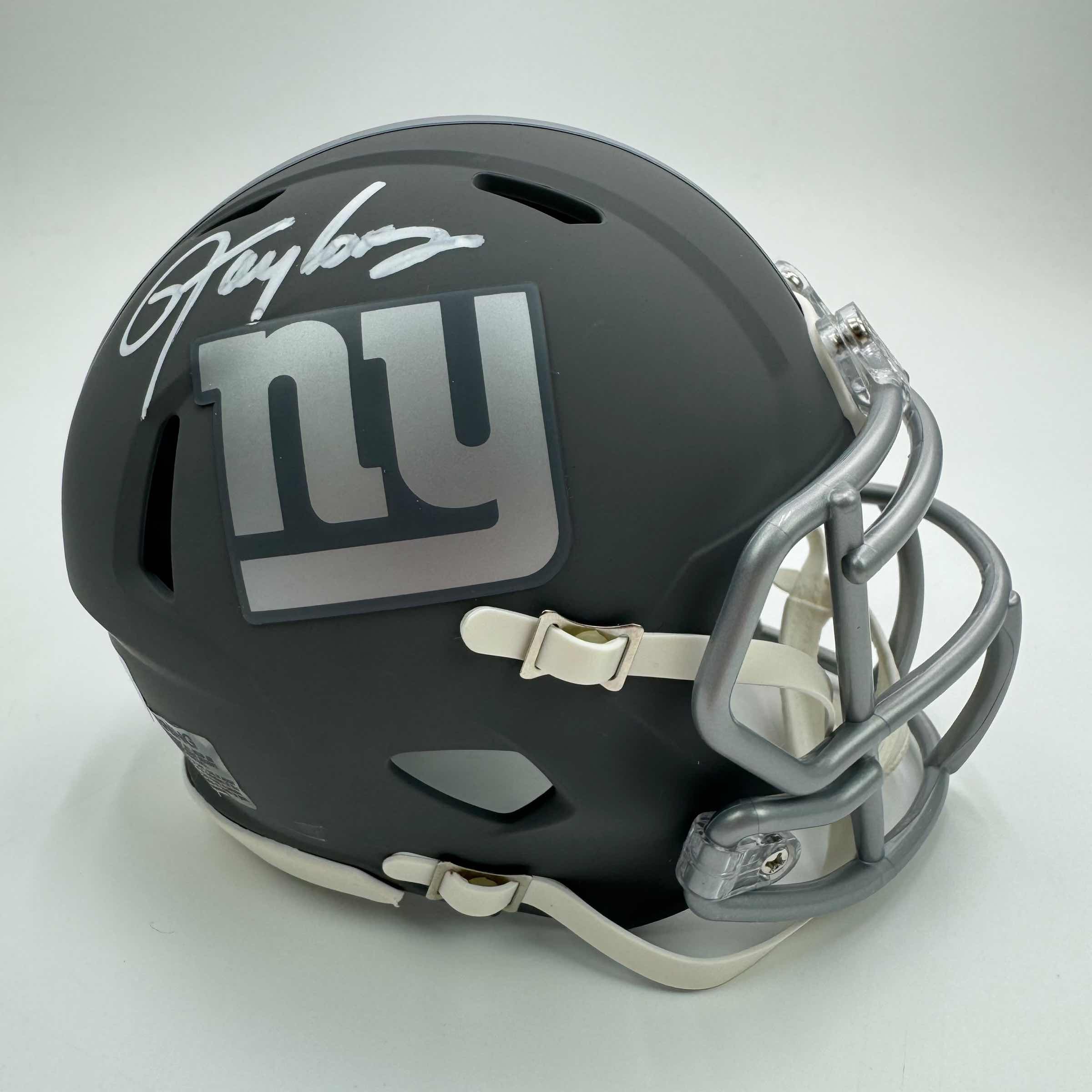 autographed-signed-lawrence-taylor-new-york-giants-silver-mini-football-helmet-beckett-bas-coa