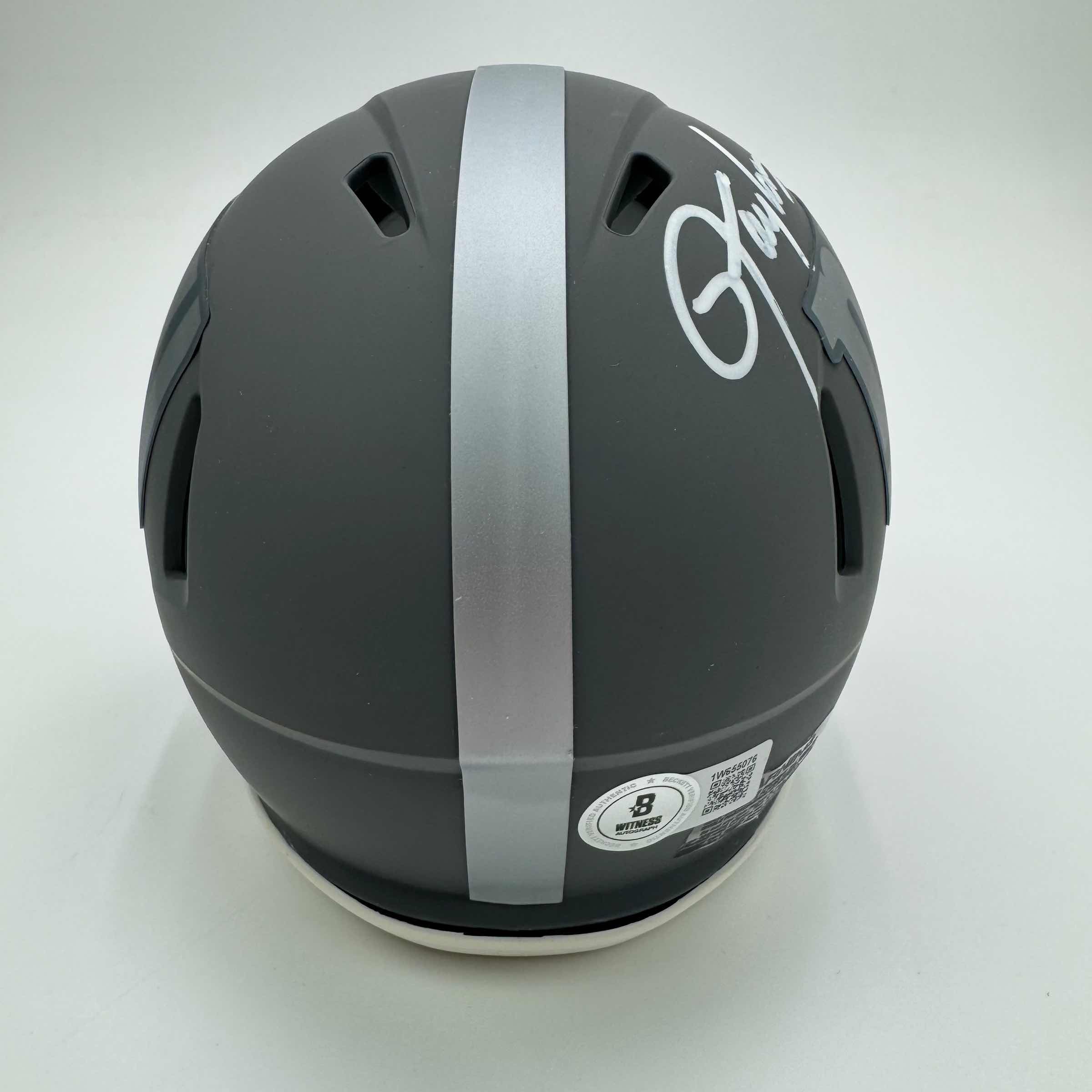 autographed-signed-lawrence-taylor-new-york-giants-silver-mini-football-helmet-beckett-bas-coa