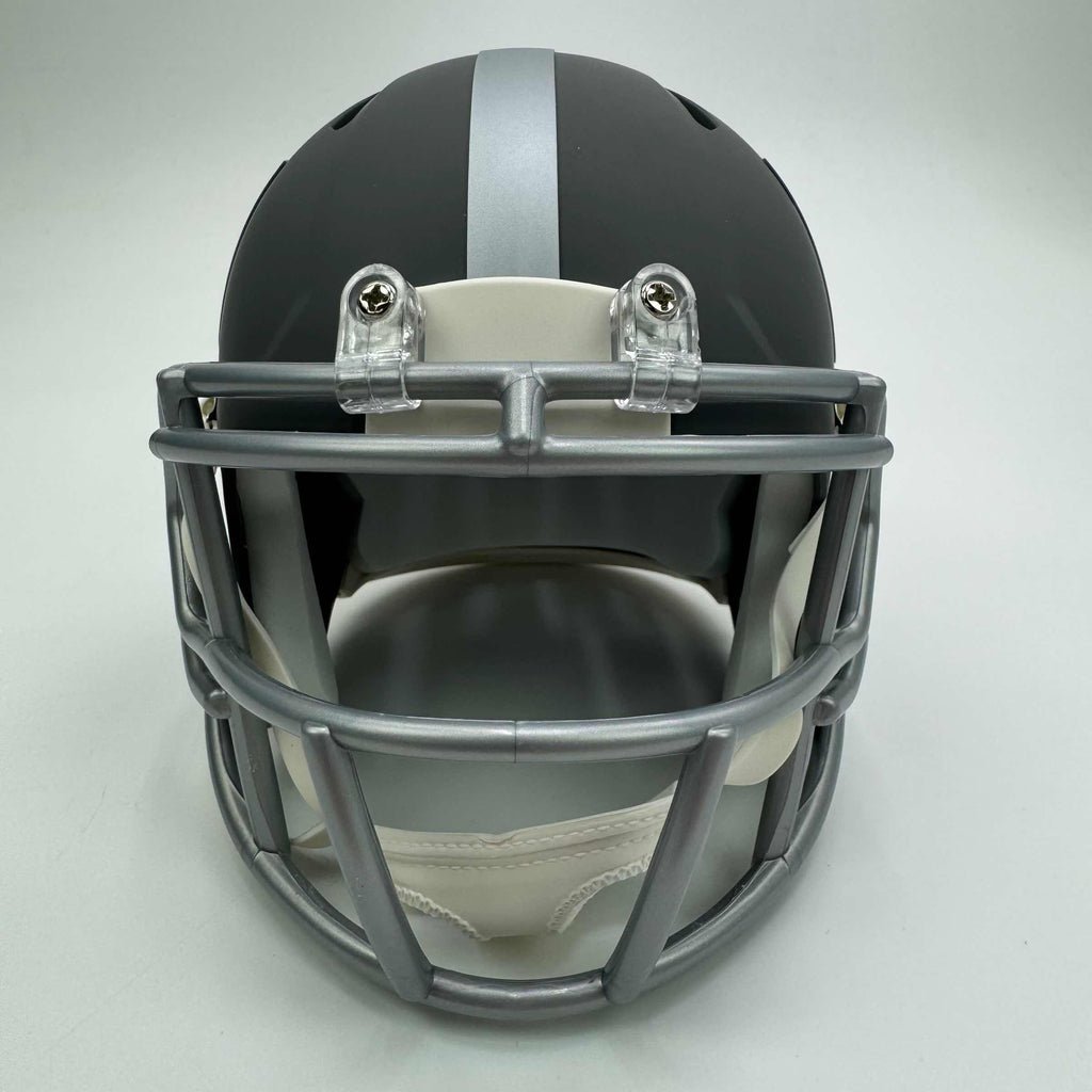autographed-signed-lawrence-taylor-new-york-giants-silver-mini-football-helmet-beckett-bas-coa
