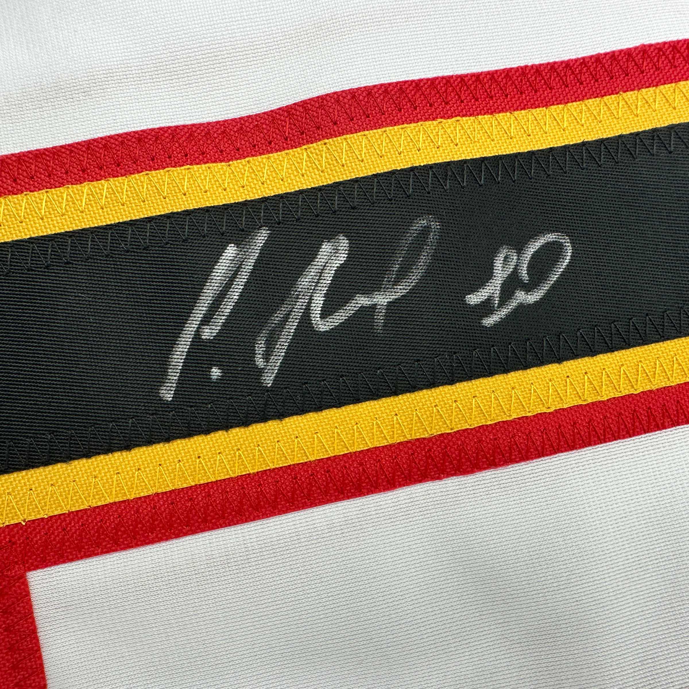 autographed-signed-pavel-bure-vancouver-white-hockey-jersey-jsa-coa