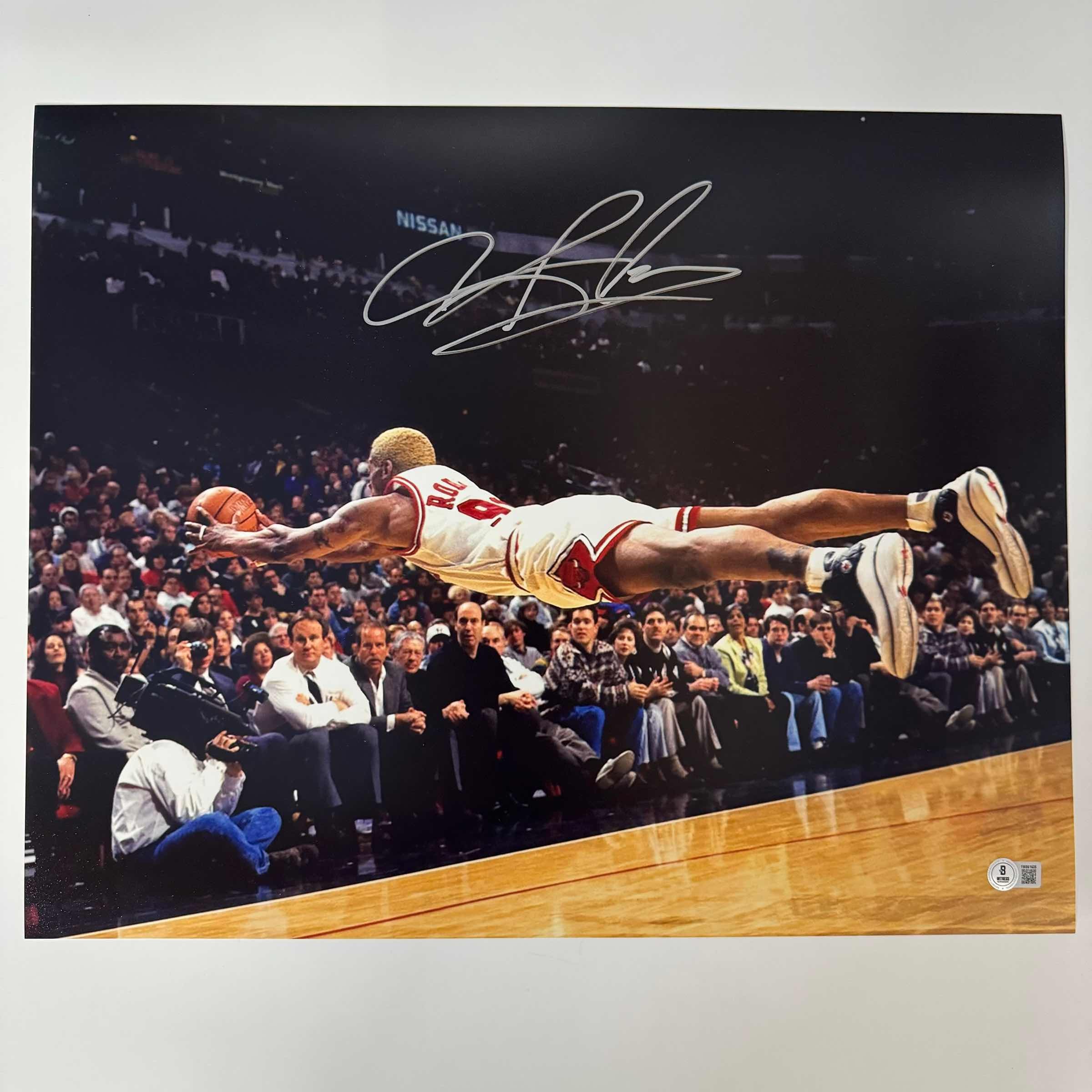 autographed-signed-dennis-rodman-chicago-bulls-16x20-basketball-photo-beckett-bas-coa