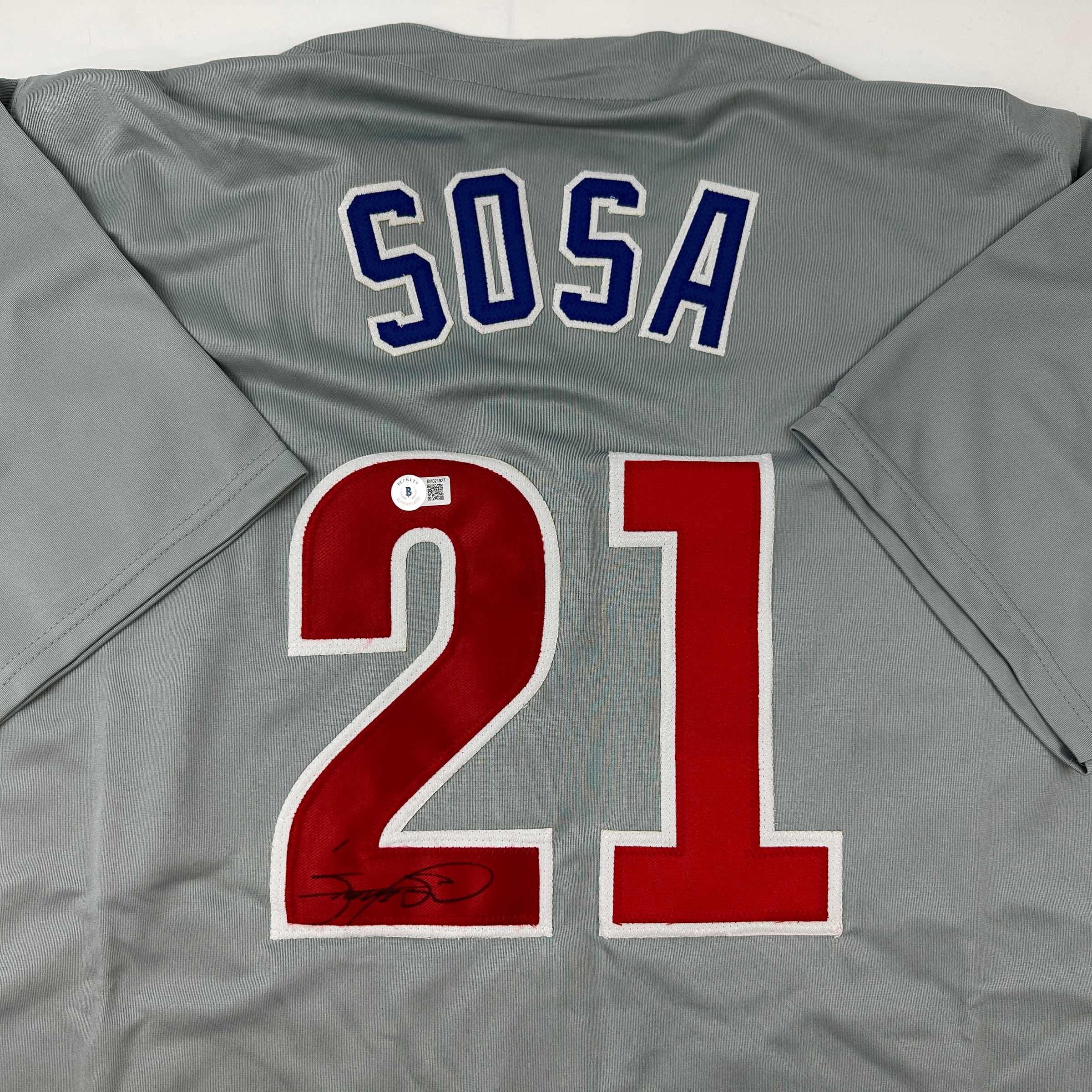 autographed-signed-sammy-sosa-chicago-grey-baseball-jersey-beckett-bas-coa