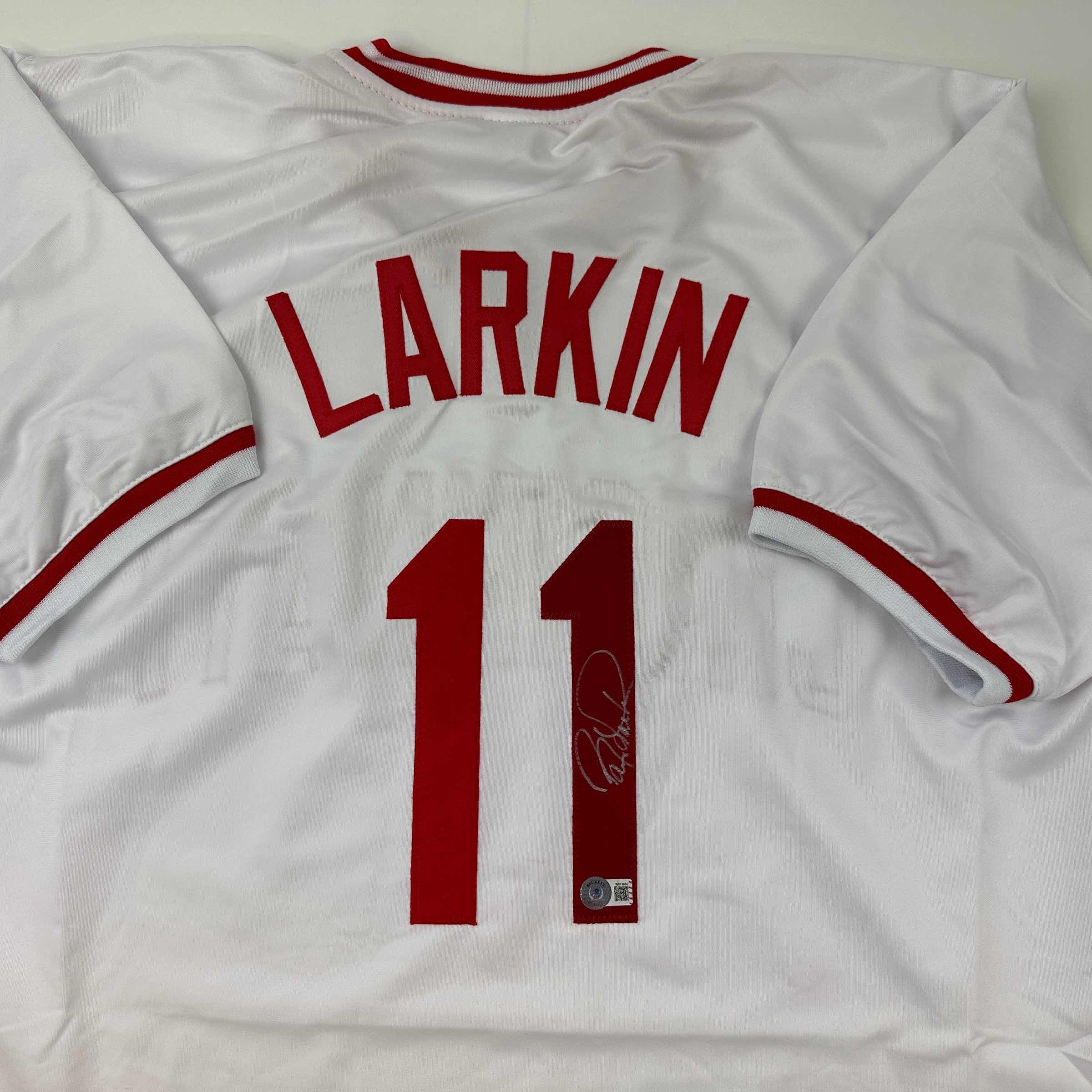 autographed-signed-barry-larkin-cincinnati-white-baseball-jersey-beckett-bas-coa