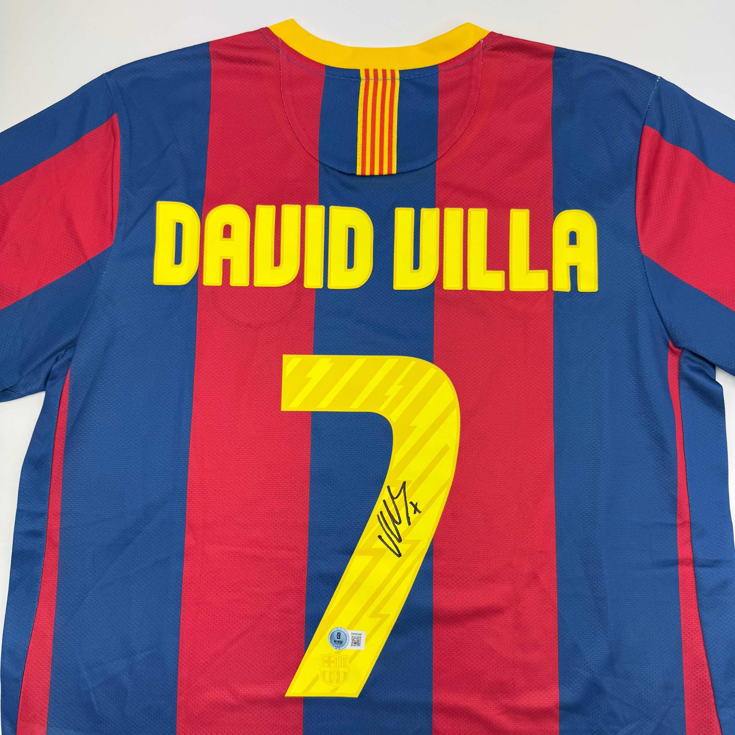 autographed-signed-david-villa-fc-barcelona-blue-soccer-jersey-beckett-bas-coa