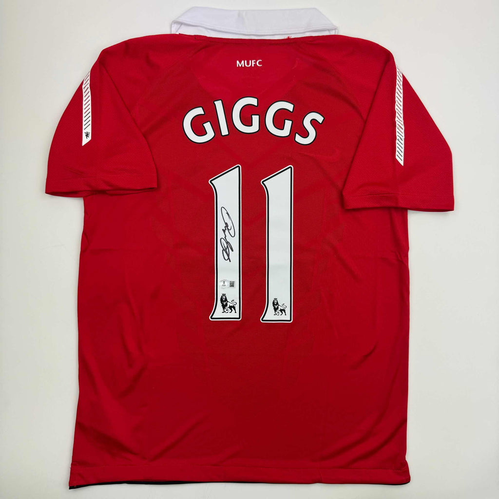 autographed-signed-ryan-giggs-manchester-united-red-soccer-jersey-beckett-bas-coa-3