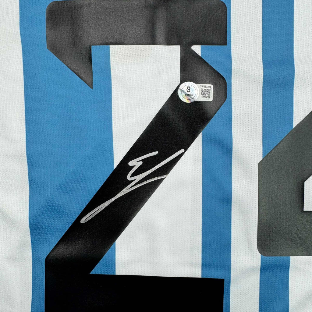 autographed-signed-enzo-fernandez-argentina-blue-white-soccer-world-cup-jersey-beckett-bas-coa