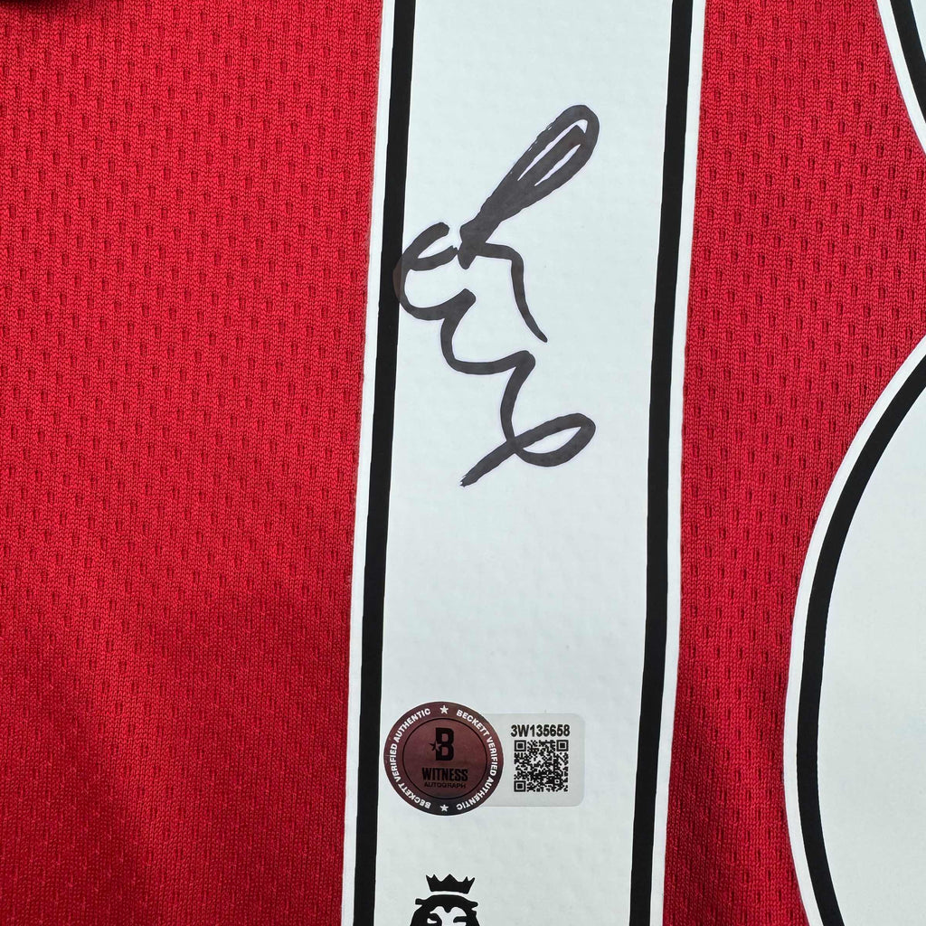 autographed-signed-paul-scholes-manchester-united-red-soccer-jersey-beckett-bas-coa
