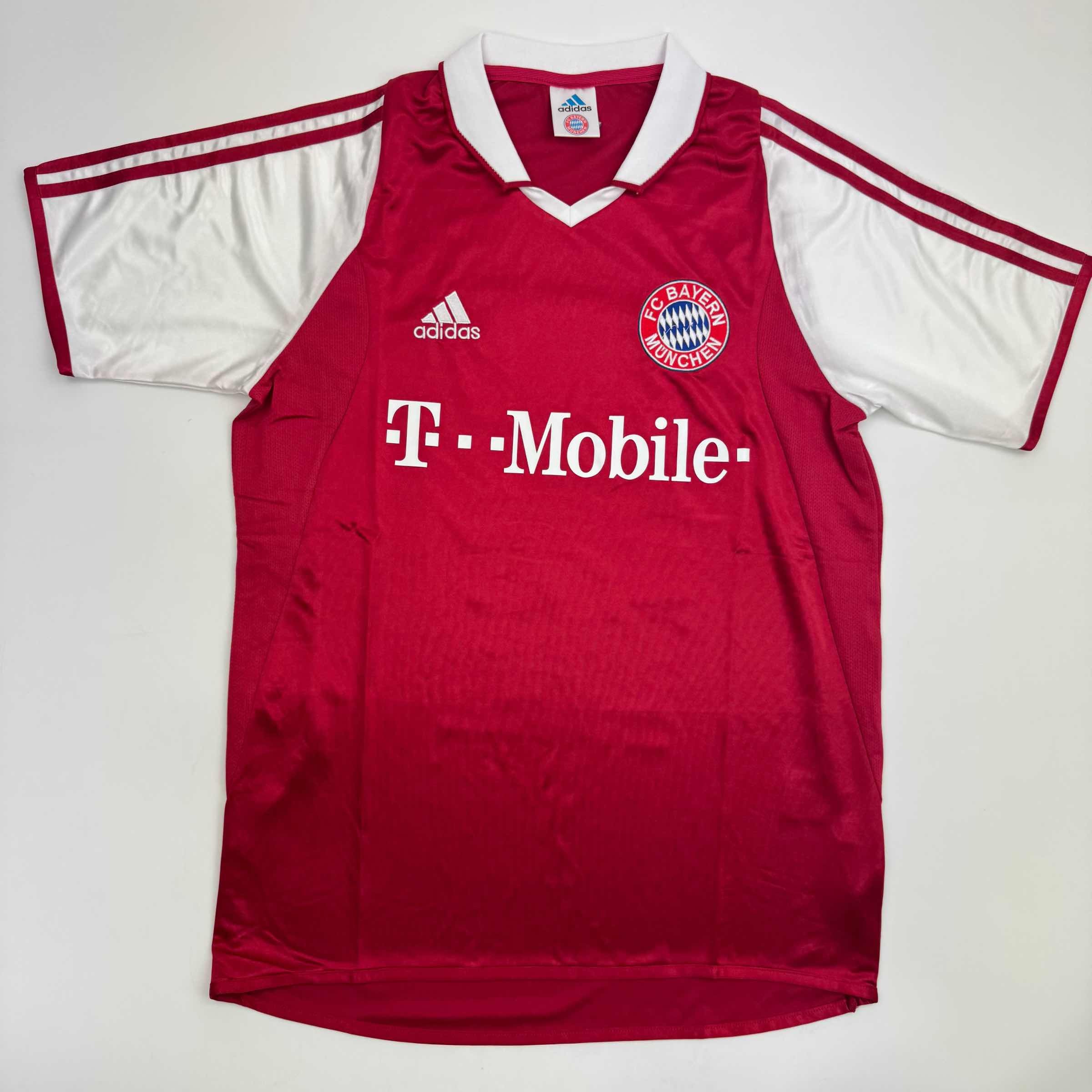 autographed-signed-michael-ballack-fc-bayern-munich-red-soccer-futbol-jersey-beckett-bas-coa