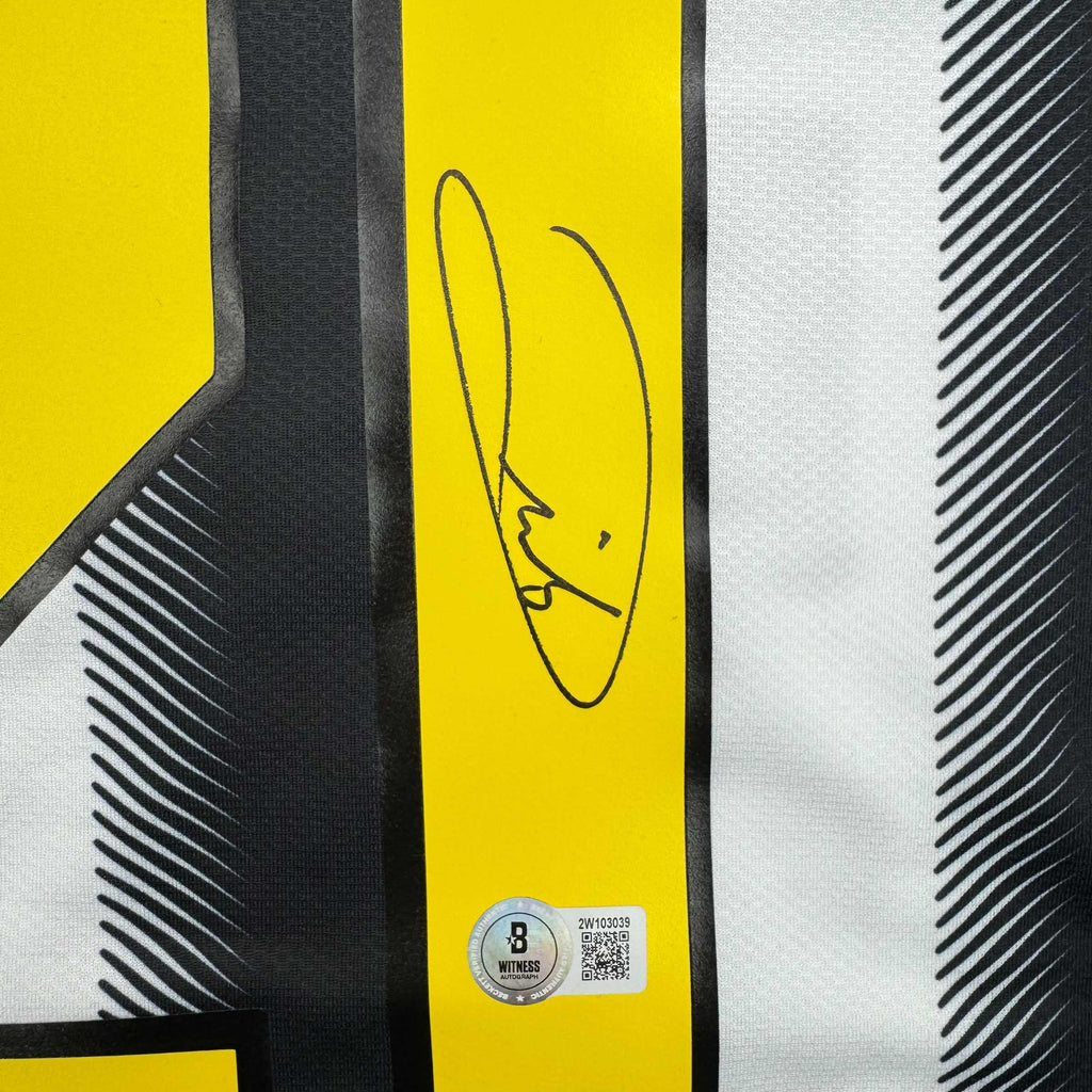 autographed-signed-andrea-pirlo-juventus-white-soccer-jersey-beckett-bas-coa