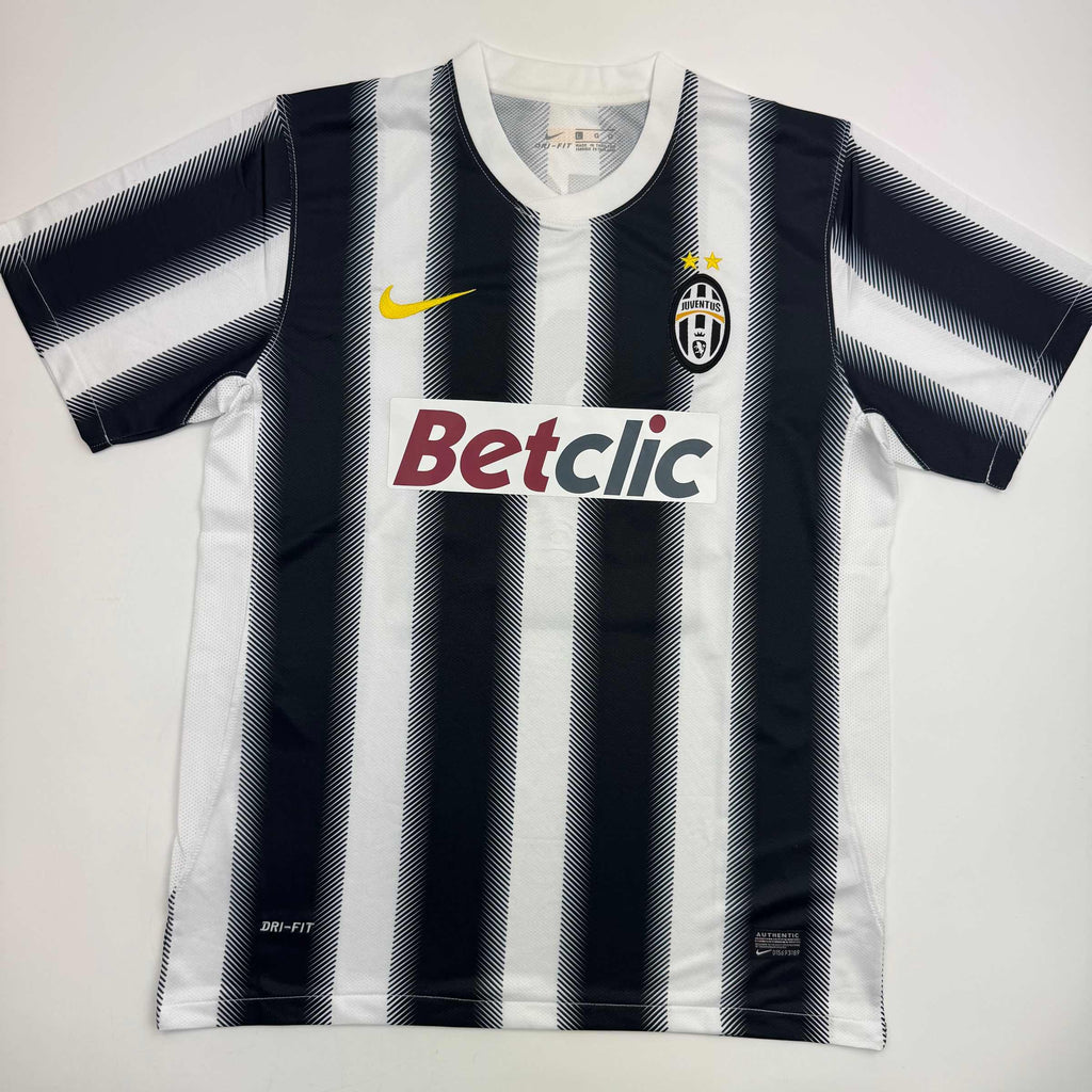 autographed-signed-andrea-pirlo-juventus-white-soccer-jersey-beckett-bas-coa