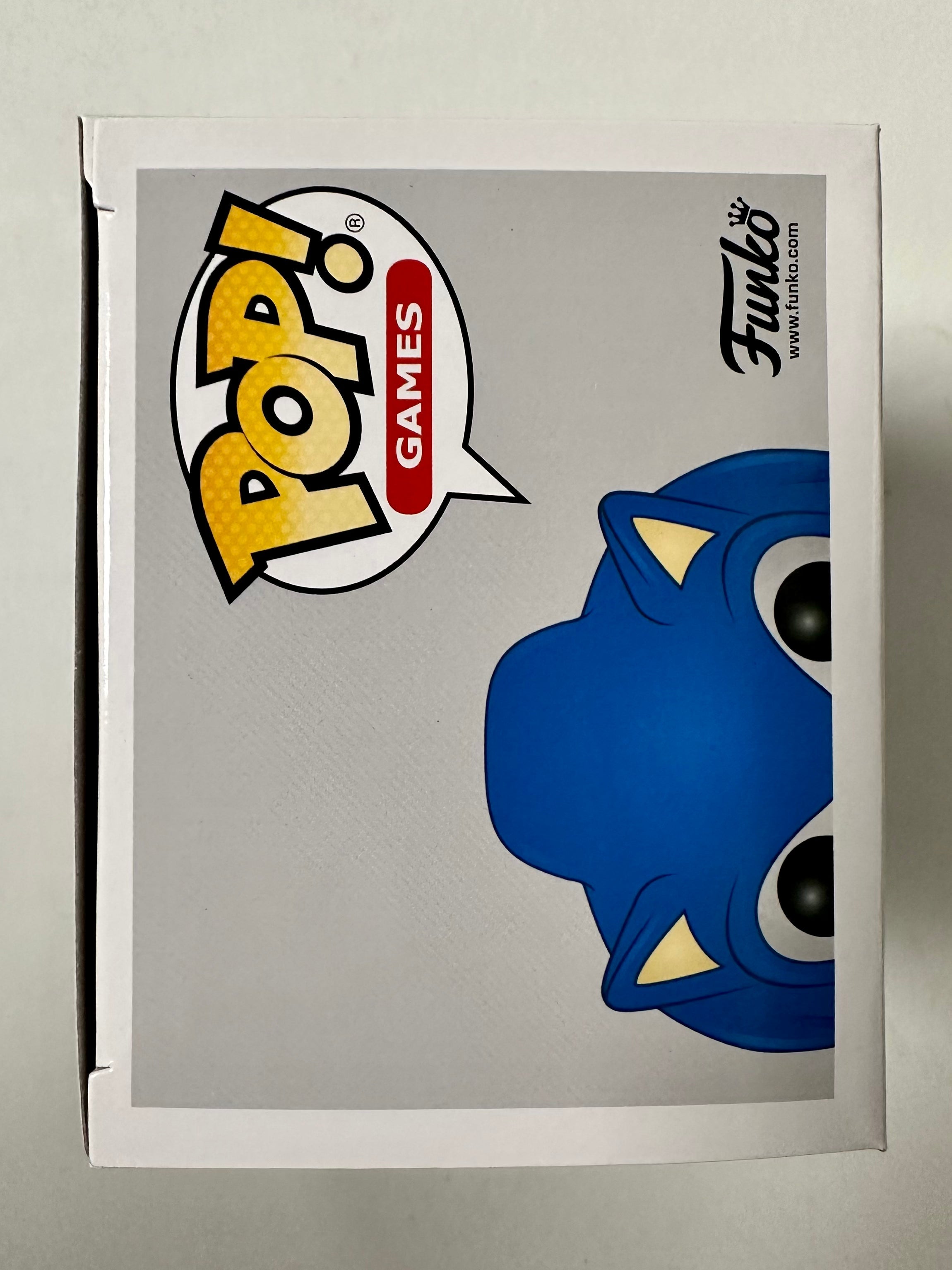 Funko Pop! Games Sonic the Hedgehog with Power Ring #283 Sega