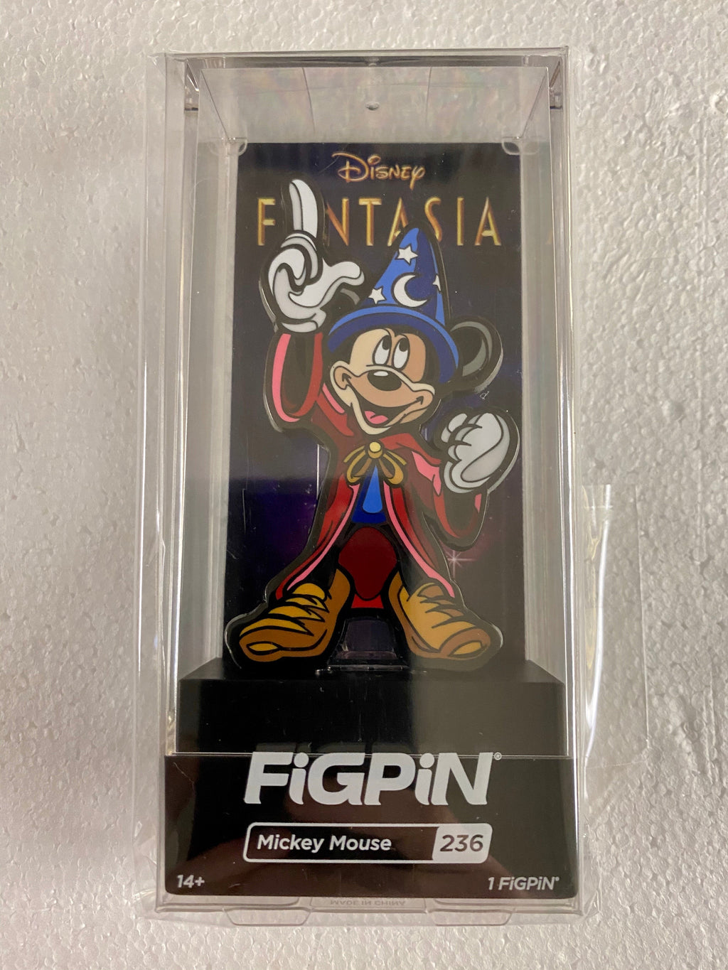 disney-fantasia-mickey-mouse-figpin-enamel-pin