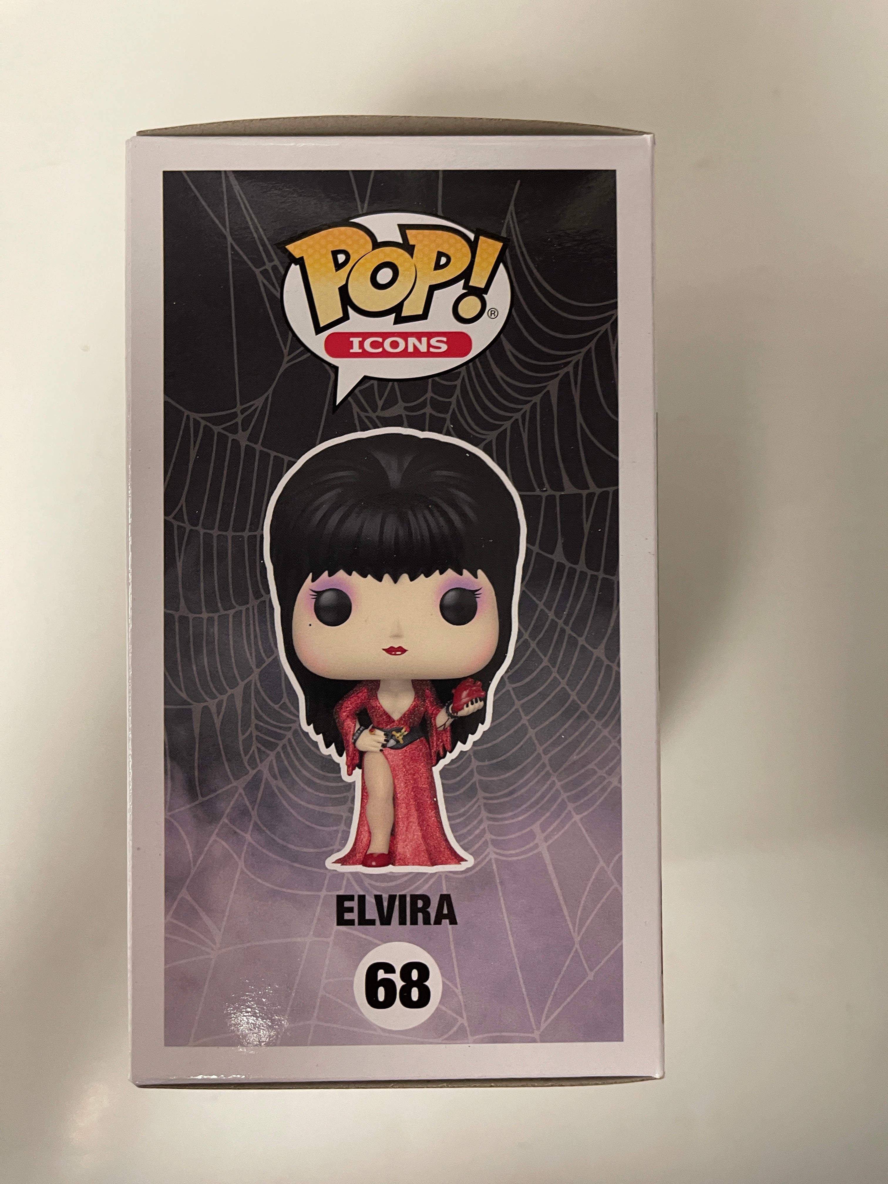 Funko Pop! Icons Elvira #68 Diamond Edition 40th Anniversary 2021