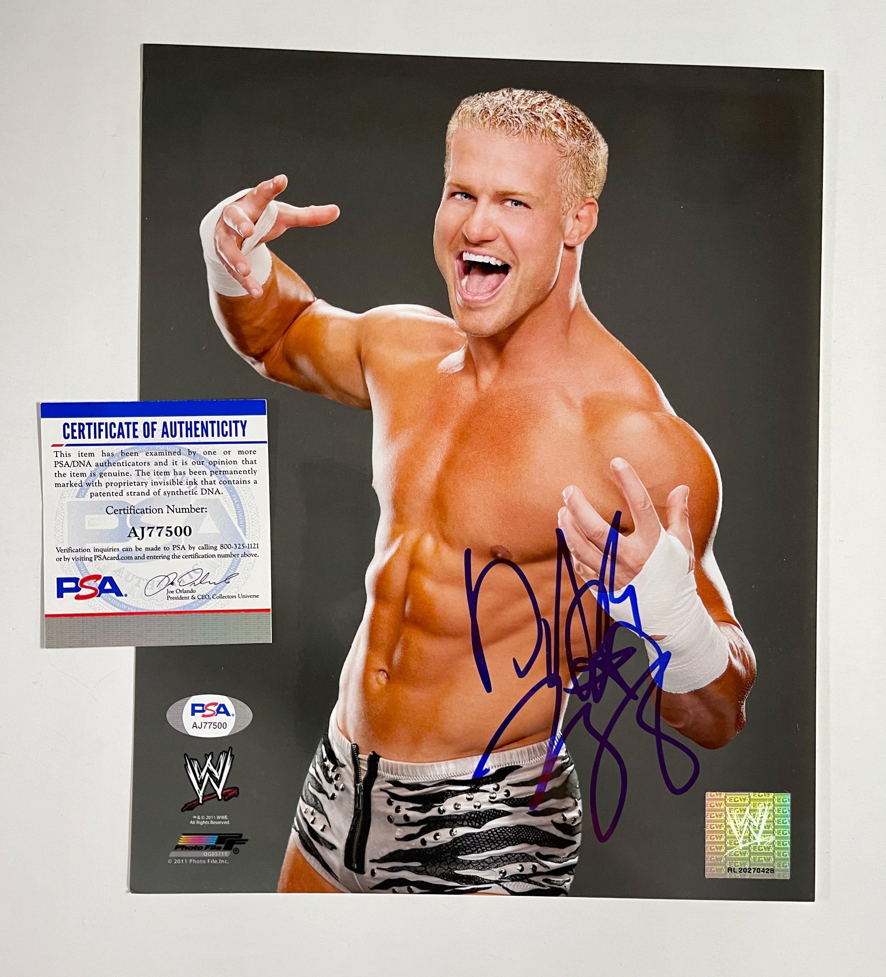 dolph-ziggler-signed-wwe-wrestling-8x10-photo-with-psa-dna-coa-natural-show-off