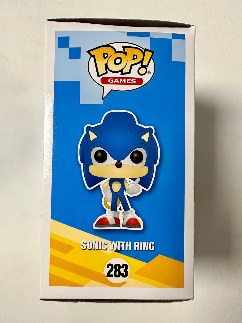 Funko Pop! Games Sonic the Hedgehog with Power Ring #283 Sega