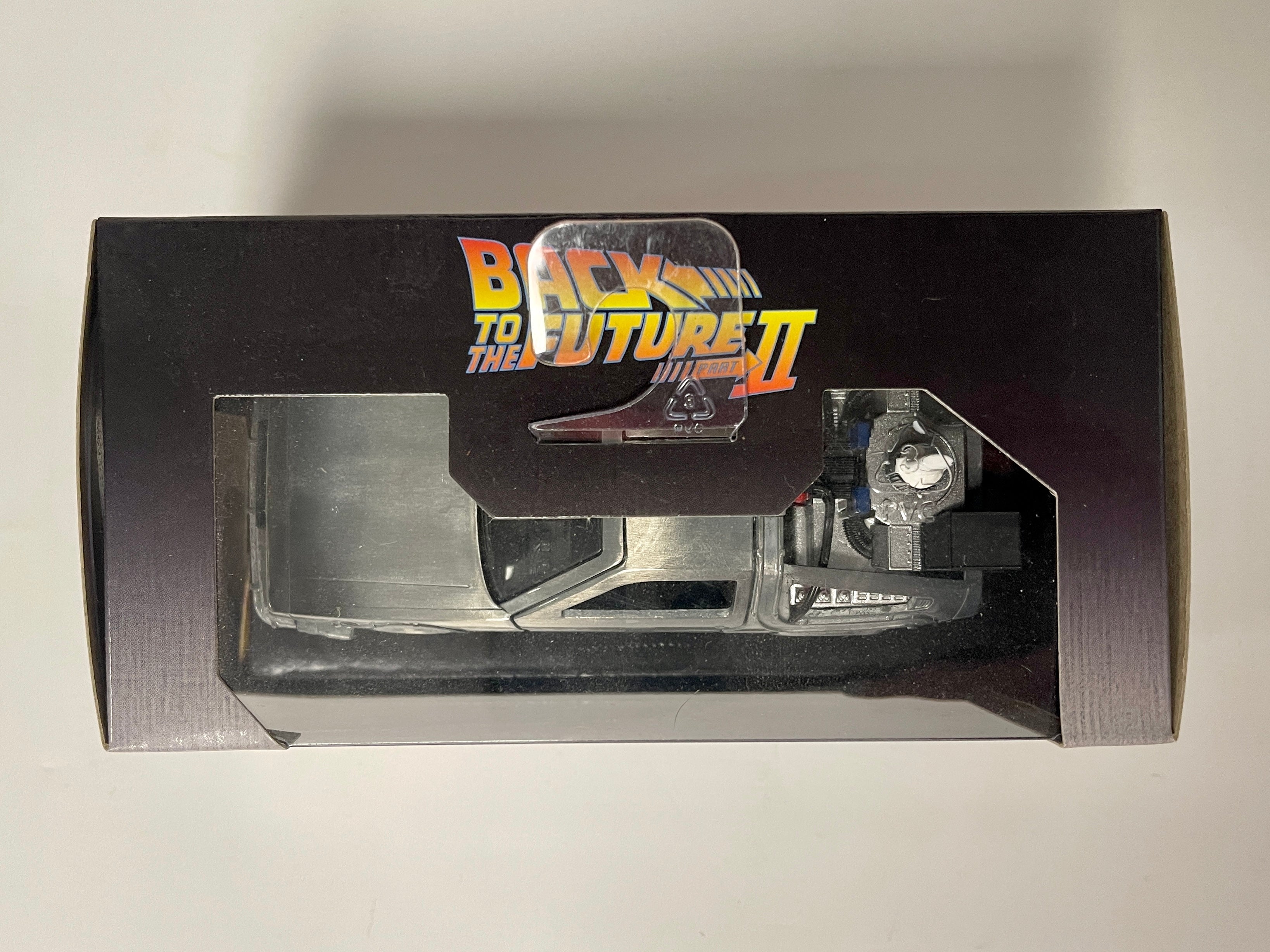 Jada Toys Back To The Future Part II Time Machine 1:32 Scale Die-Cast Deloreon
