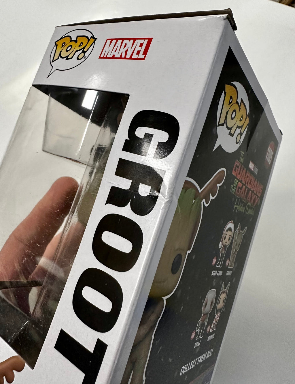 Funko Pop! Marvel Groot W/ Present #1105 Guardians Of The Galaxy Holiday Special 2022
