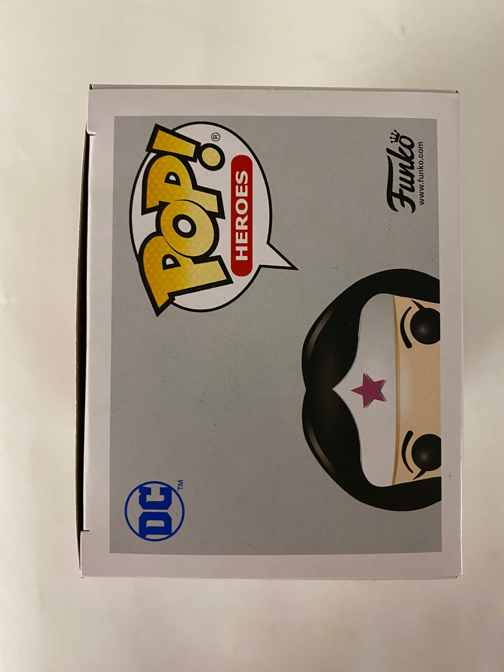 Funko Pop! DC Heroes Pink Wonder Woman #350 BCRF Breast Cancer Awareness