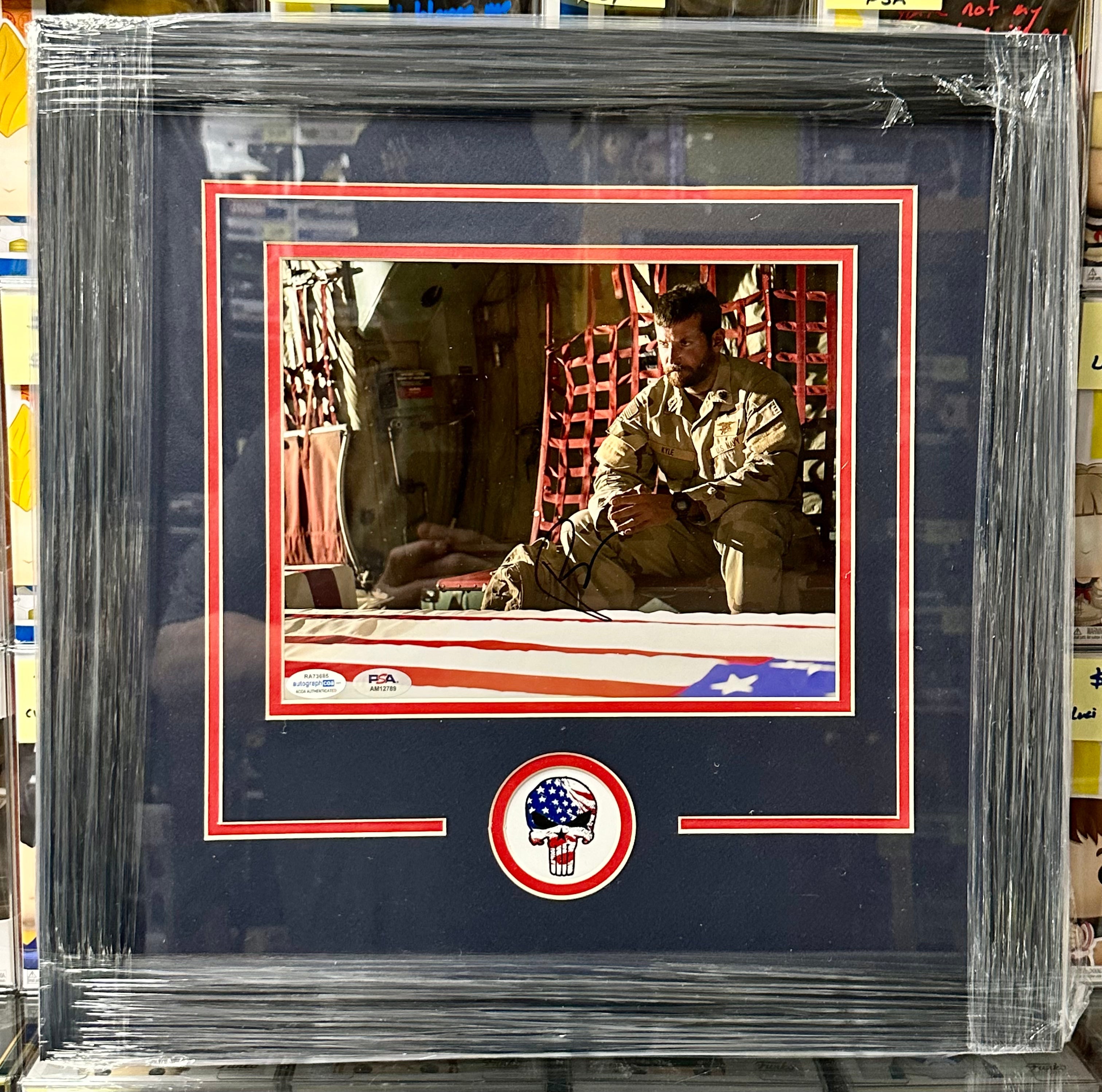 bradley-cooper-signed-framed-8x10-american-sniper-photo-with-psa-dna-coa